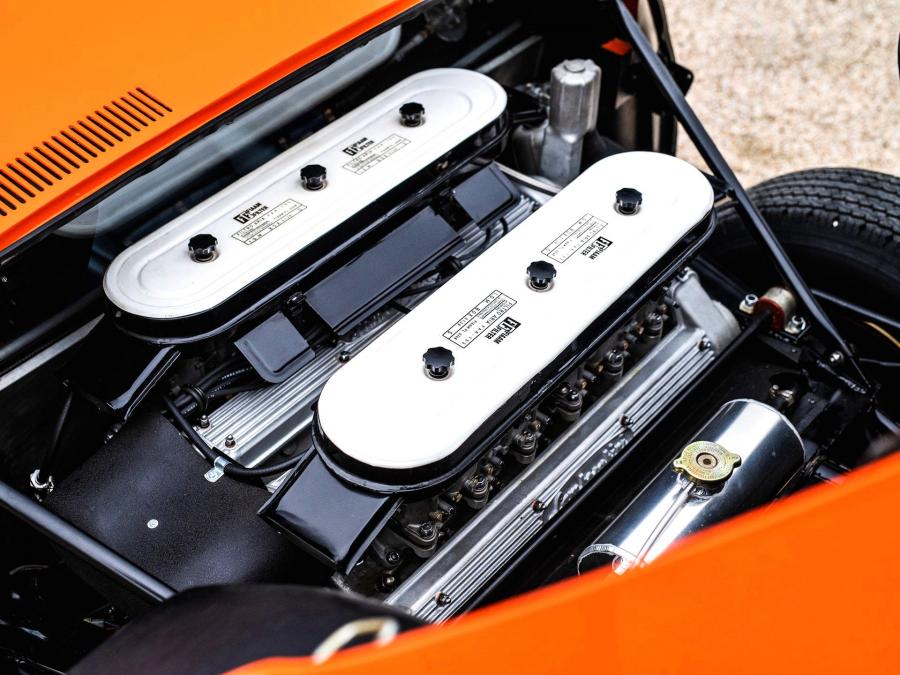 Моторный отсек Lamborghini Miura P400 (3171) 1967 года  (фото 4 из 41)